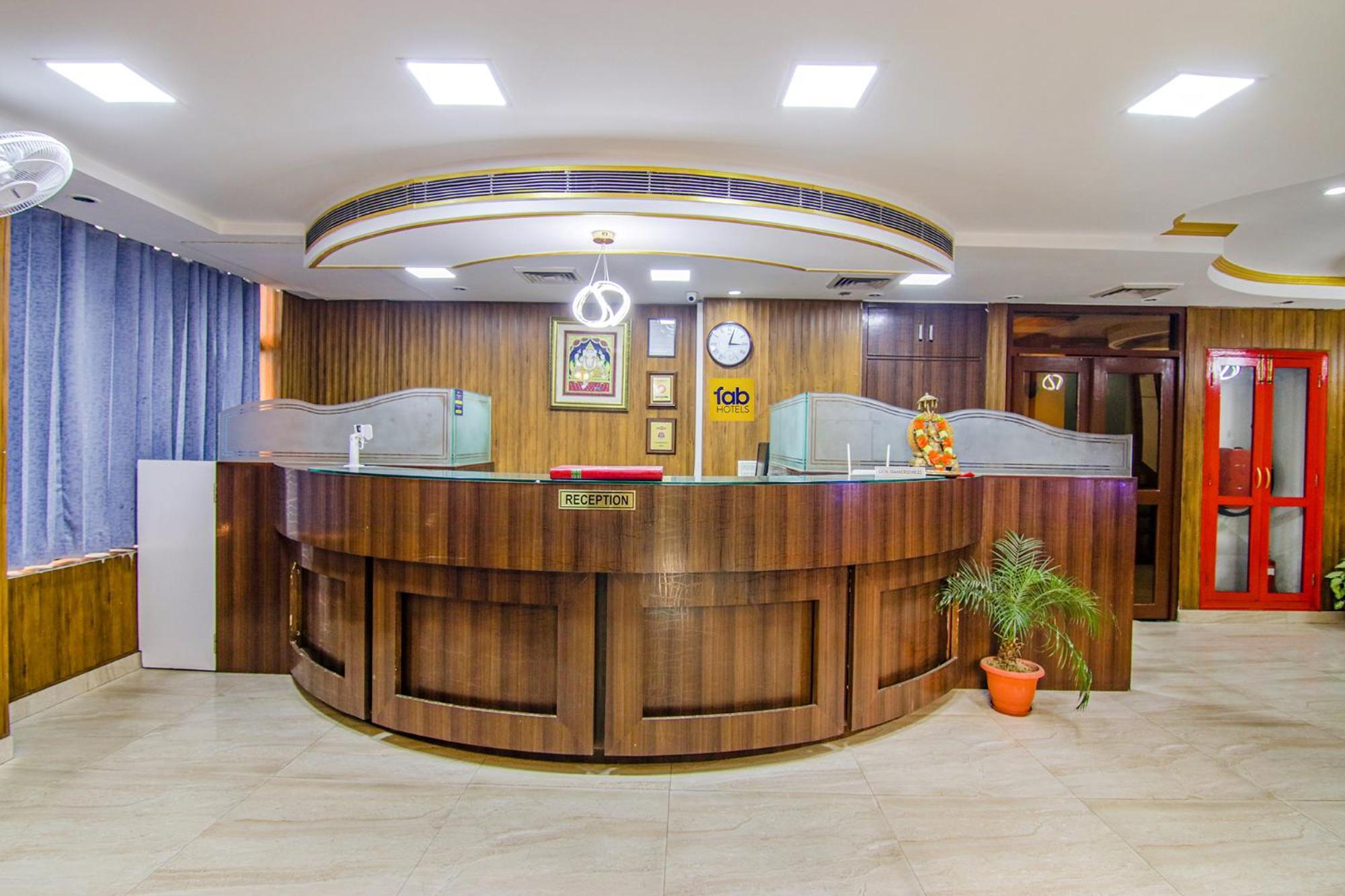 Fabhotel Prime The Rivlet Mg Road Gurgaon Exterior photo