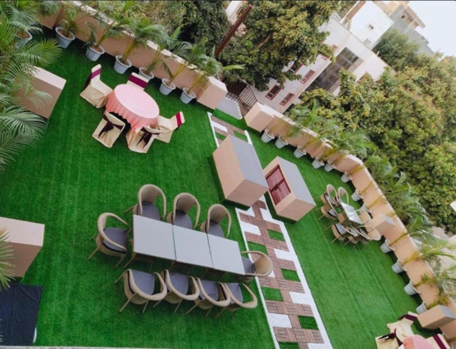 Fabhotel Prime The Rivlet Mg Road Gurgaon Exterior photo